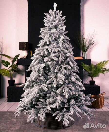 Елка искусственная