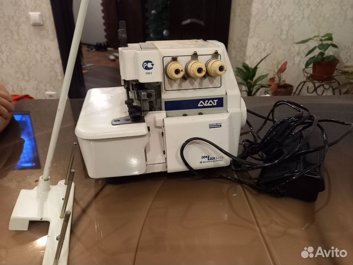 Оверлок агат don lock 54d3