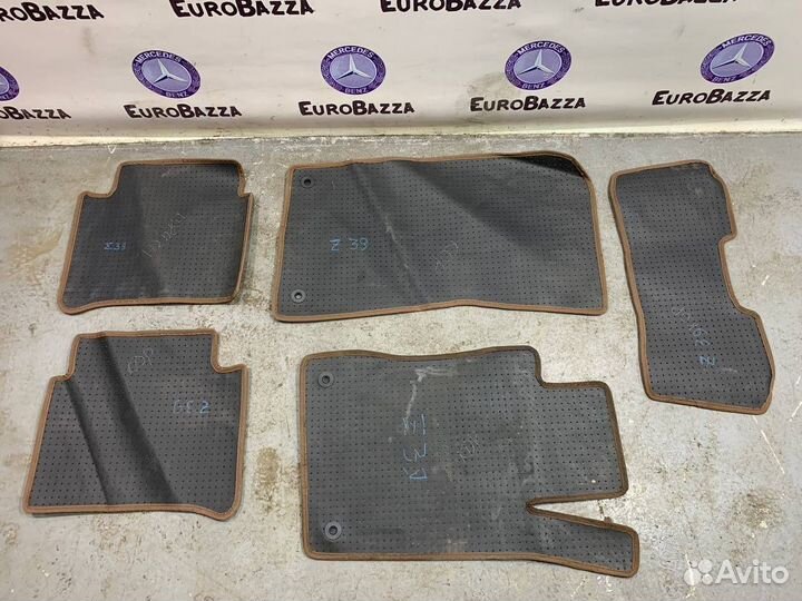 Напольные коврики салона Mercedes W211