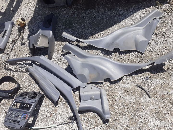 Пластик салона Hyundai Accent