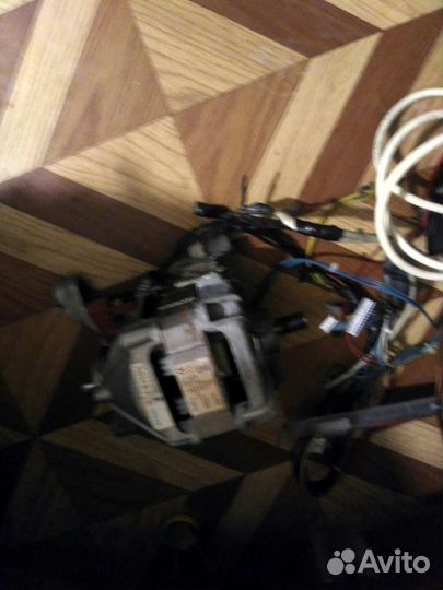 Мотор, мозги и все остальное indesit (разбор)