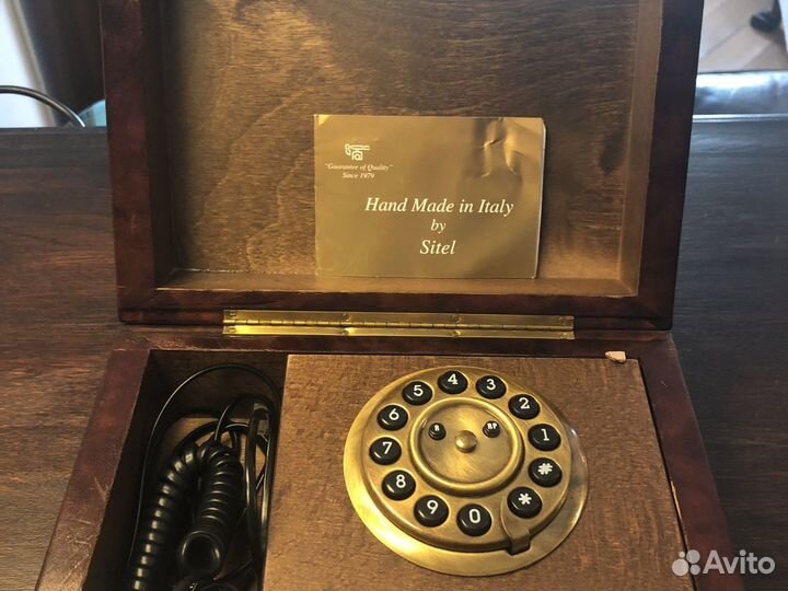 Стационарный ретро телефон