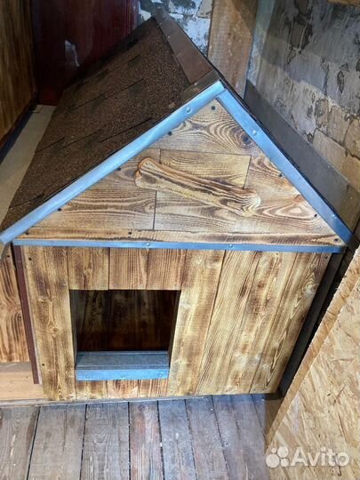 Теплая будка для собак крупных пород