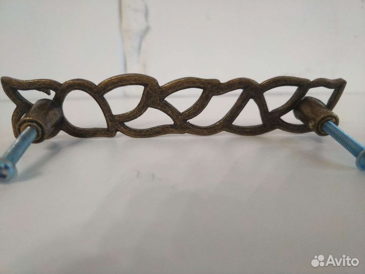 Мебельные ручки