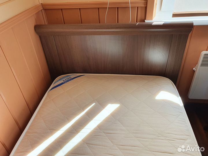 Продам кровать Магна