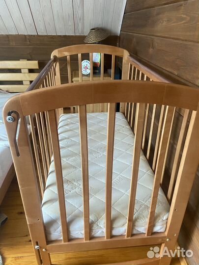 Продам детскую кроватку