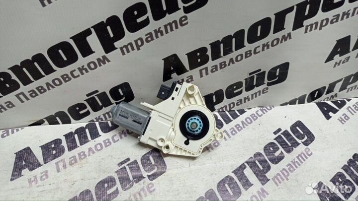 Мотор стеклоподъемника передний левый Audi A4 8K2