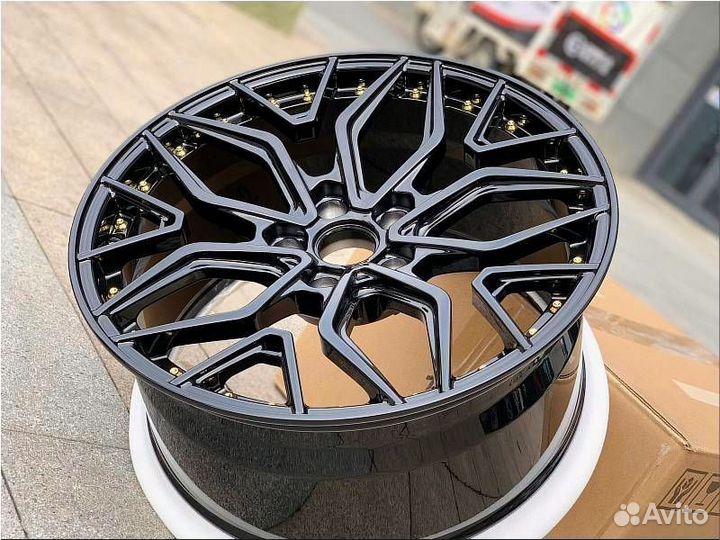 Кованые диски Porsche R20