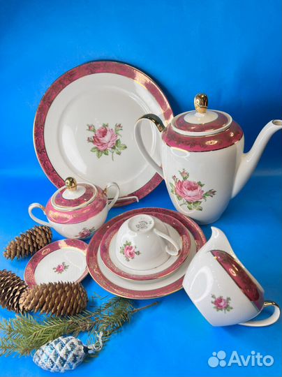 Сервиз из гдр «дикая роза»12 пер Фортуна