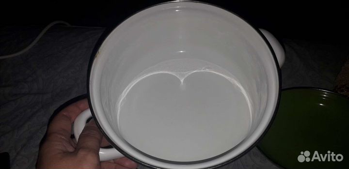 Кастрюля эмалированная