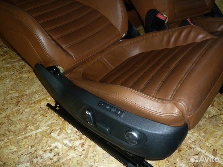 Кожаные сиденья Volkswagen Passat CC (B6)