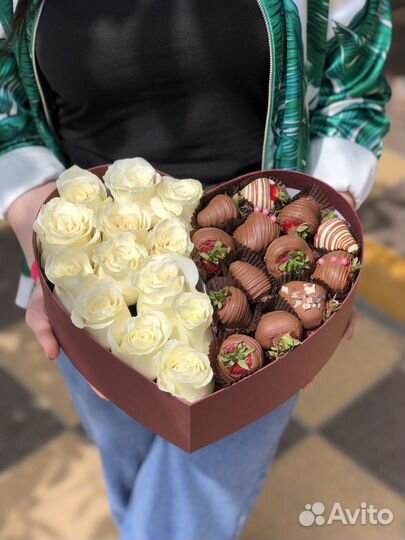 Сладости в коробке