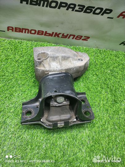 Кронштейн опоры двигателя Renault Megane 2002-2009