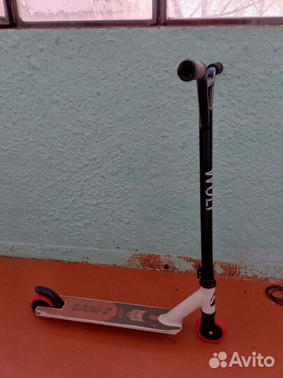 Трюковой самокат Wolf