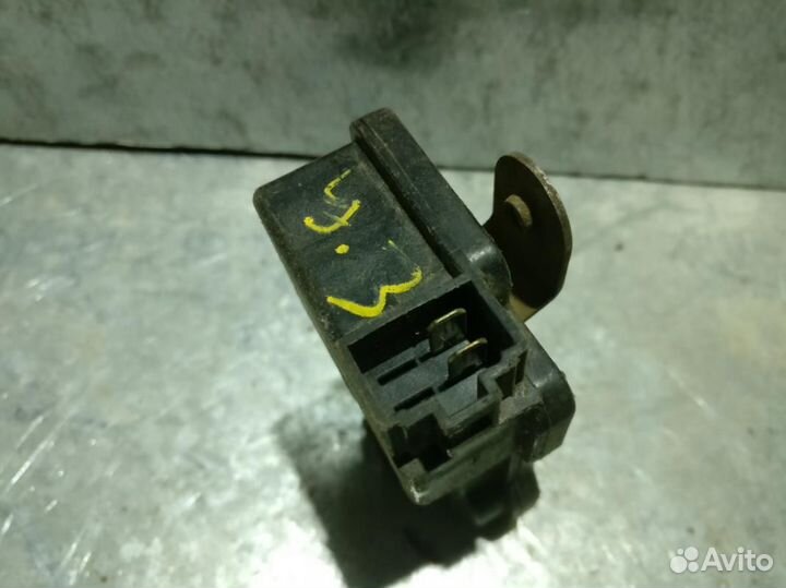 Замок багажника Libero (92-02) б/у (арт. MB830585)