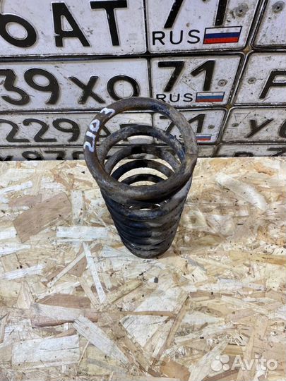 Пружина подвески задняя Mitsubishi Lancer 4G18