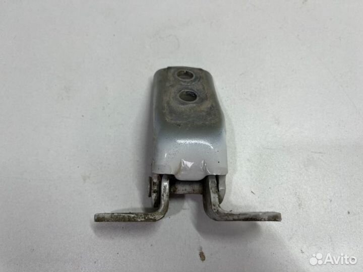 Петля двери верхняя передняя правая Toyota Camry