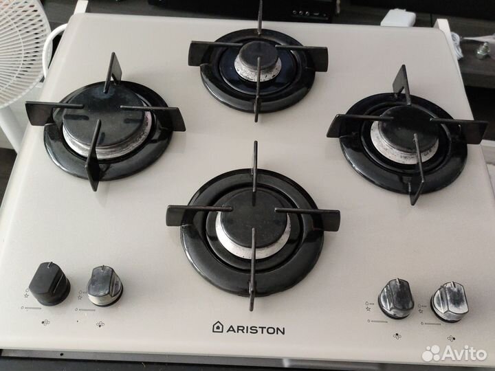 Газовая варочная панель Ariston