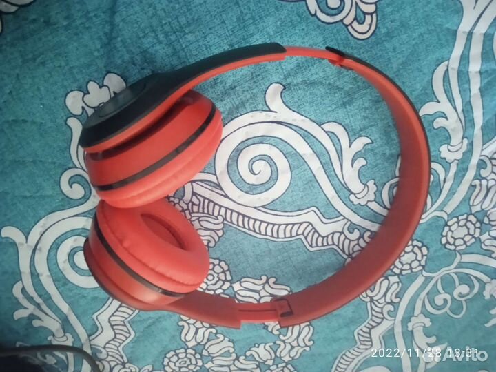 Беспроводные наушники новые