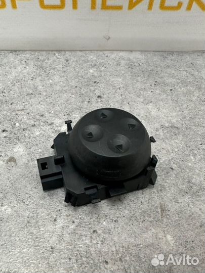 Кнопка передняя левая Mercedes-Benz Glk300 X204