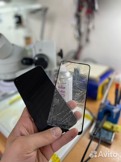 Замена стекла дисплейного модуля