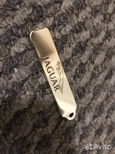 Брелоки с госномером автомобиля из бронзы