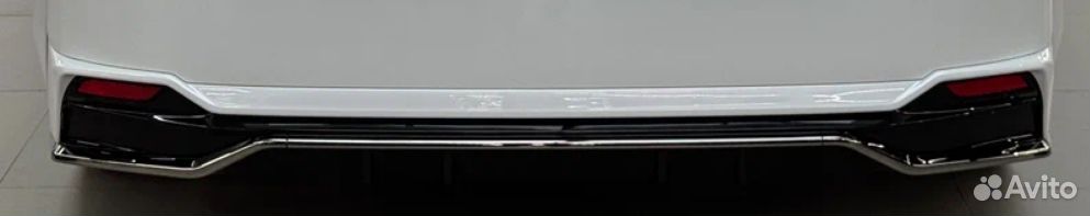 Нижняя накладка заднего бампера XV80 Toyota Camry