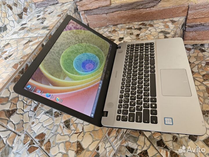 Свежий Asus X541/Core i3-7100/8GB/SSD 256GB