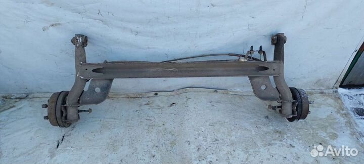 Балка задняя в сборе Renault Clio Symbol Рено