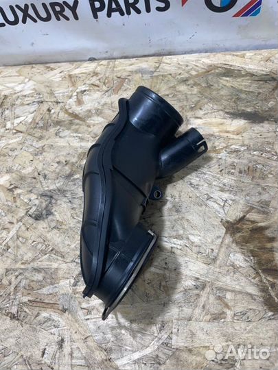 Патрубок воздушного фильтра Bmw X5 E70 2012