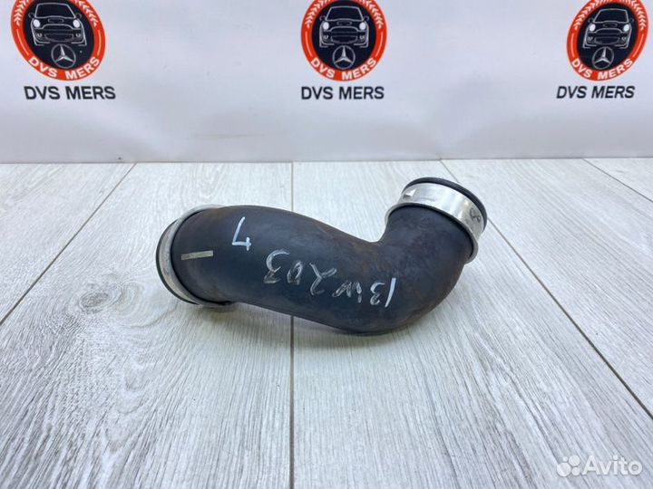 Патрубок интеркулера левый Mercedes C-Class W 203