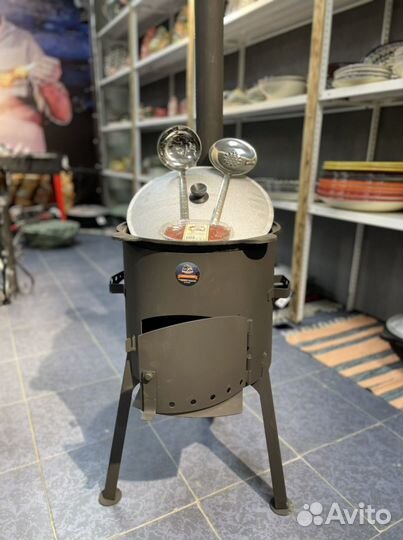 Казан чугунный с печкой 16л