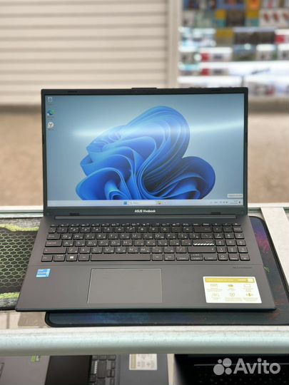 Asus Vivobook GO 15 i3-N305 8 ядер