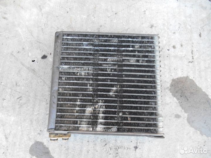 Конденсер салонный радиатор кондиционера Audi A6