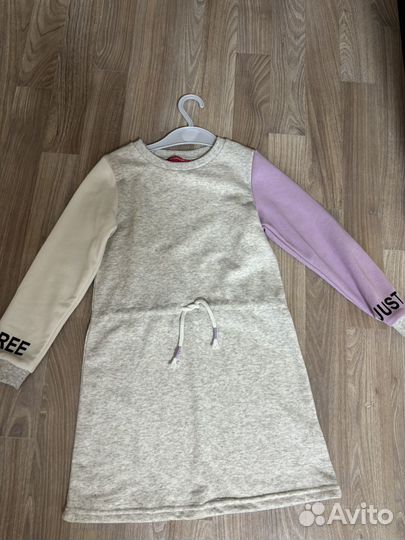 Платье для девочки новое 122