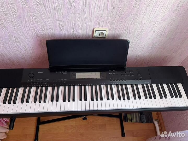Цифровое пианино casio 220R