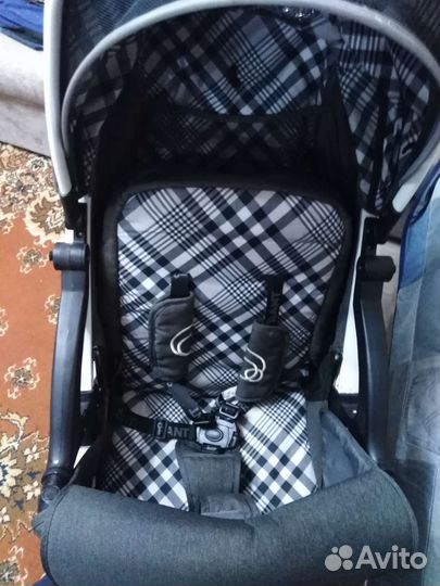 Прогулочная коляска