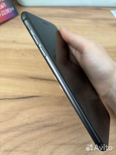 iPhone 8 Plus, 64 ГБ