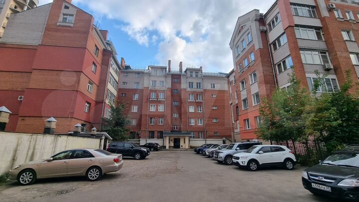 3-к. квартира, 150 м², 6/6 эт.