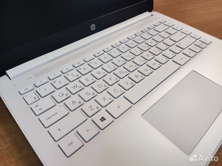 Новый 4х ядерный ноутбук HP 14s intel/SSD/FullHD