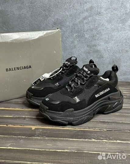 Кроссовки Balenciaga Triple S