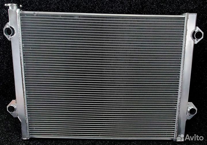 Радиатор алюминиевый 40мм - Toyota Tacoma 2005+