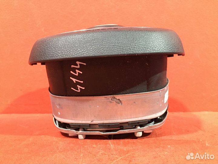 Подушка безопасности в руль Skoda Yeti хетчбэк