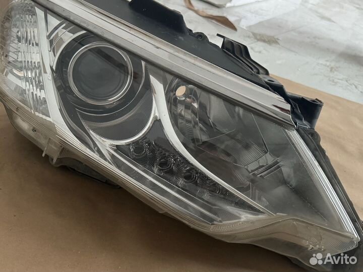 Фары на toyota camry 55 до рест