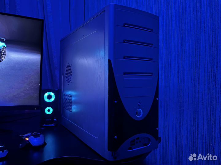 GT 440/ E 5500/ 4GB RAM/ SSD 4GB/ HDD 250GB