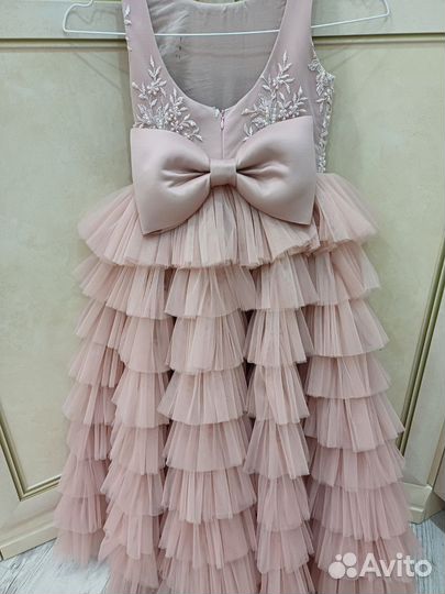Нарядное платье для девочки