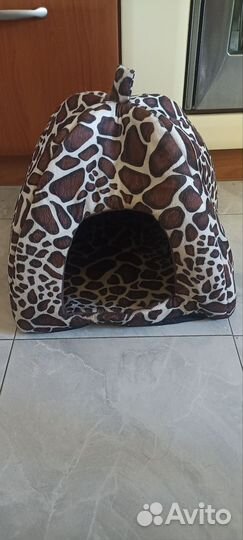 Домик для кошки или небольшой собаки
