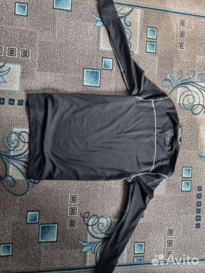 Under armour рашгард M