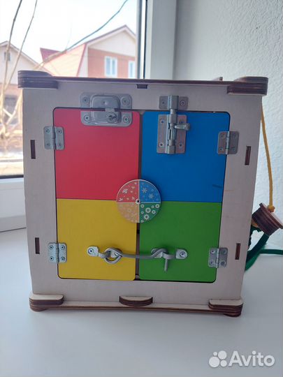 Бизиборд Кубик