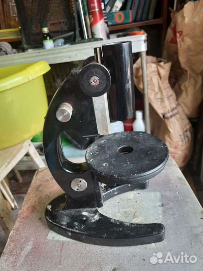 Штатив для микроскопа